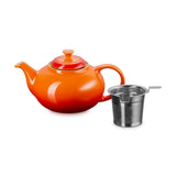 Le Creuset Stoneware Teapot with Stainless Steel Infuser In Volcanic