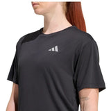 adidas RUN ESS TEE W T-shirt In Black
