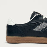 Alohas Tb.490 Rife Grain Leather Sneakers in Black & White