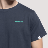 Après May Tee With Graphic Print On The Beach in Navy