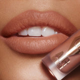 Charlotte Tilbury Airbrush Flawless Lip Blur