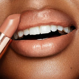 Charlotte Tilbury K.I.S.S.I.N.G