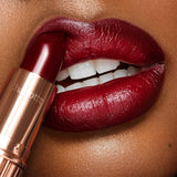 Charlotte Tilbury K.I.S.S.I.N.G