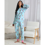 Chelsea Peers Skiing Penguins Print Long Pyjama Set In Blue