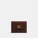 Coach Essential Card Holder Wallet In Signature Canvas in Brass/Maple