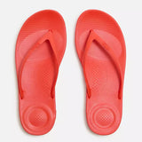 FitFlop IQUSHION Ergonomic Flip-Flops In Cherry Tomato