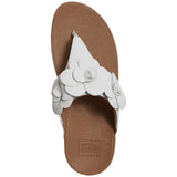 FitFlop LULU Flower Toe-post Sandals In Urban White