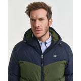 GANT Colour Blocked Active Cloud Jacket In Evening Blue