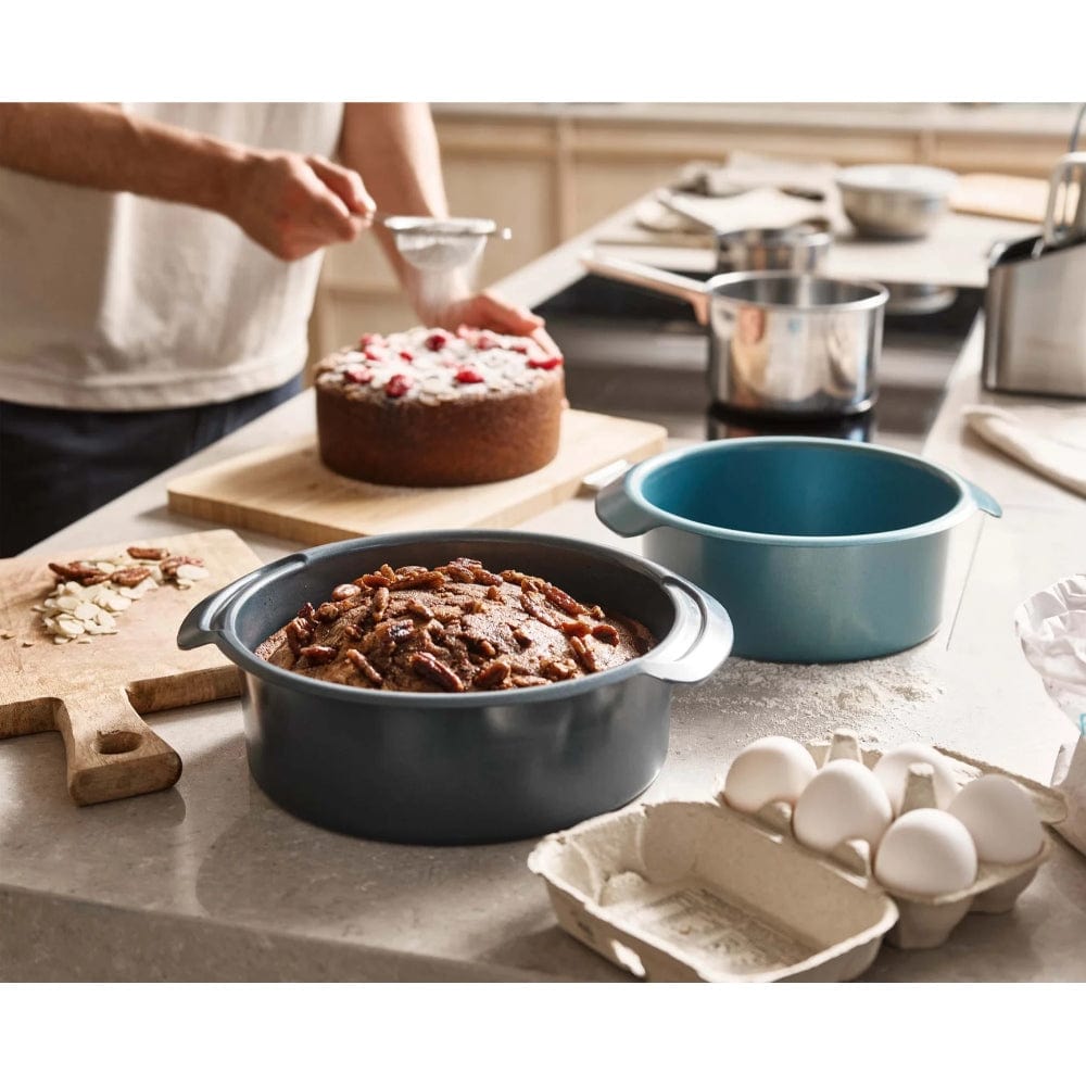 Joseph Joseph Nest™ Bake Non-Stick 2-piece Round Cake Tin Set In Blue