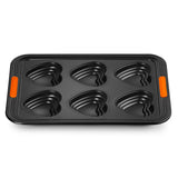 Le Creuset Bakeware 6 Cup Heart Tray
