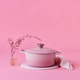 Le Creuset Round Casserole 24cm In Shell Pink