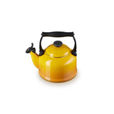 Le Creuset Traditional Kettle with Fixed Whistle 2.1L in Nectar