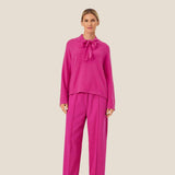 Masai Fadeya Jumper In Fuchsia Red