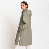 Olsen wind and water-repellent short coat with detachable hood