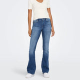 ONLY ONLBLUSH Mid waist Flared Fit Jeans In 32 Length