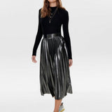 ONLY Onlhailey Pleated Skirt in Black Metallic