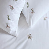 Historic Royal Palaces - Victoria Sprigs Embroidery S-King Duvet Set In White
