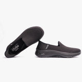 Skechers Trainers Go Walk Arch Fit Derlara in Black