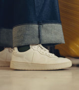 Veja V-90 O.T Leather Trainers in Extra White