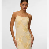 Vero Moda VMQUINN Maxi Dress In Mello Yellow