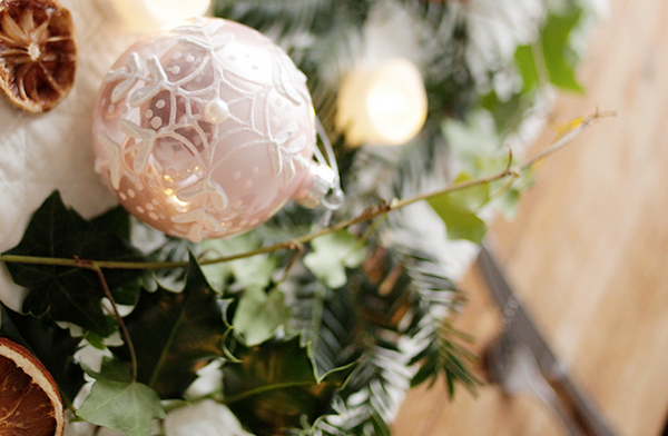 How to create a Christmas tablescape
