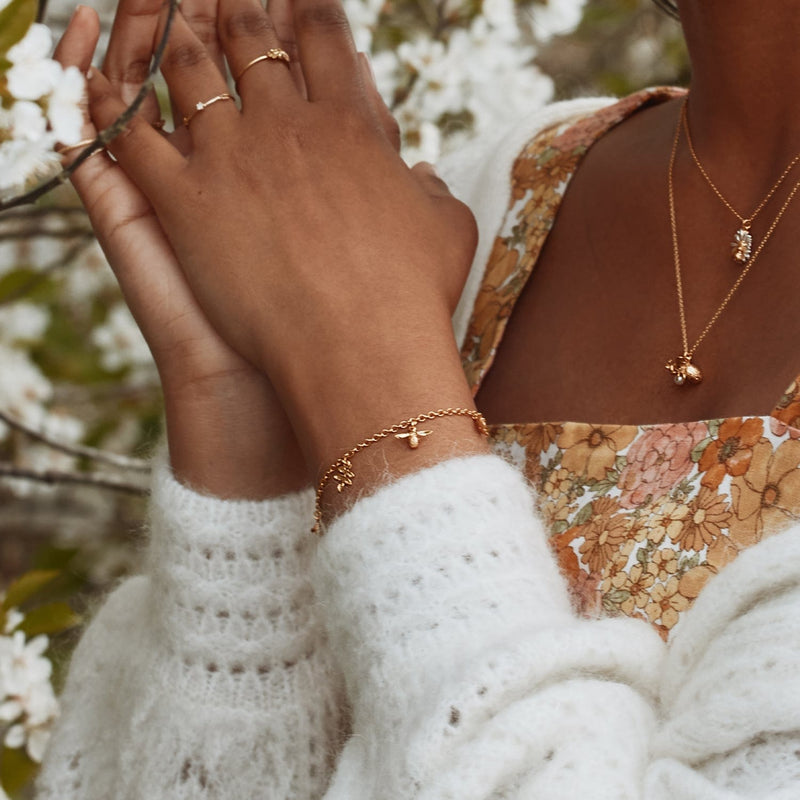 Alex Monroe Garden Gathering Charm Bracelet in Gold