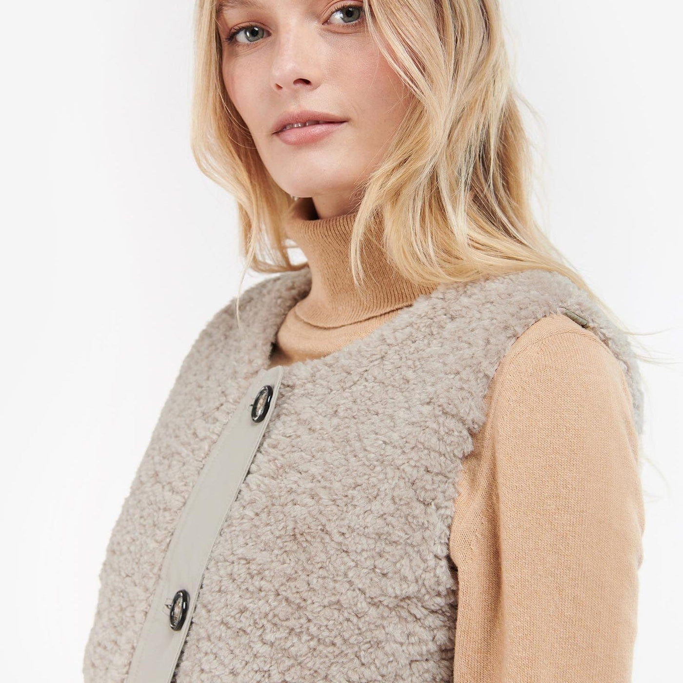 Barbour Kintra Liner in Cream