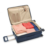 Briggs & Riley Medium Expandable Spinner Navy (61-69cm)