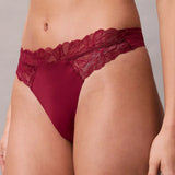 Calvin Klein Thong Perfectly Fit Lace in Alluring Pink