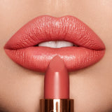 Charlotte Tilbury K.I.S.S.I.N.G