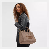 Coach Cargo Tote in Lh/Dark Natural