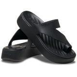 Crocs Getaway Platform Toe Loop In Black