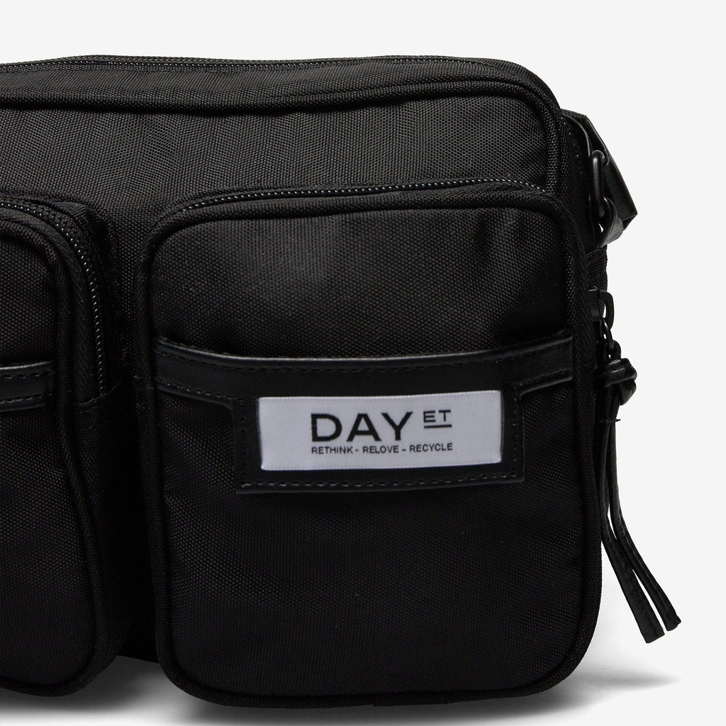 DAY ET Gweneth RE-S Shoulder Bag in Black