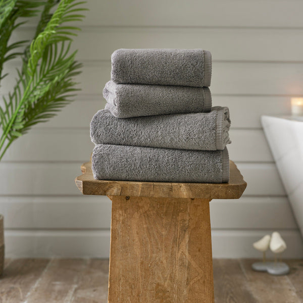 Deyongs Sanremo Bath Towel in Nickel
