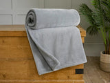 Deyongs Hudson Plain Flannel With Bonded Sherpa Back-Throw 140x180cm