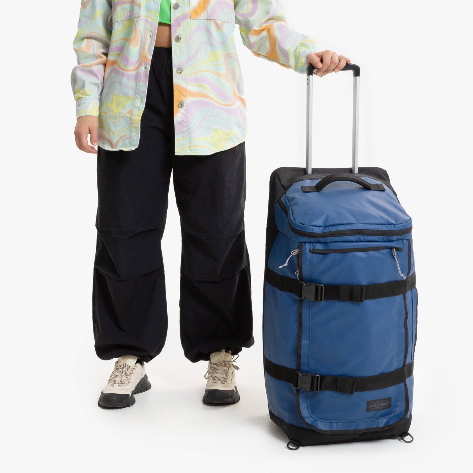 perce wheel l tarp peony Eastpak Perce Wheel M Travel Bag In Tarp Peony
