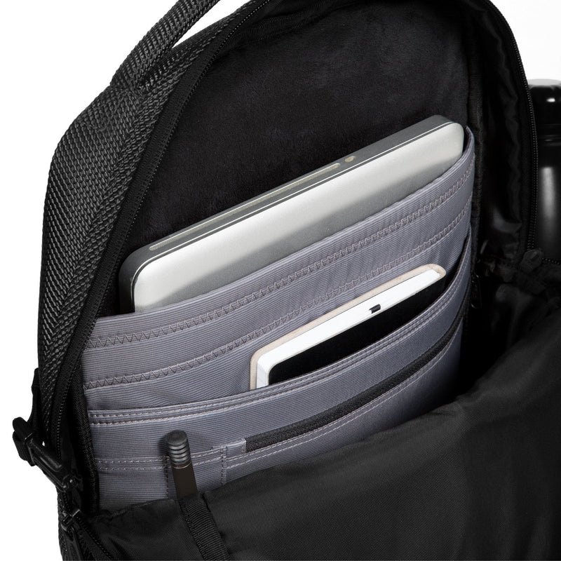 Eastpak Tecum M Cnnct Coat Black