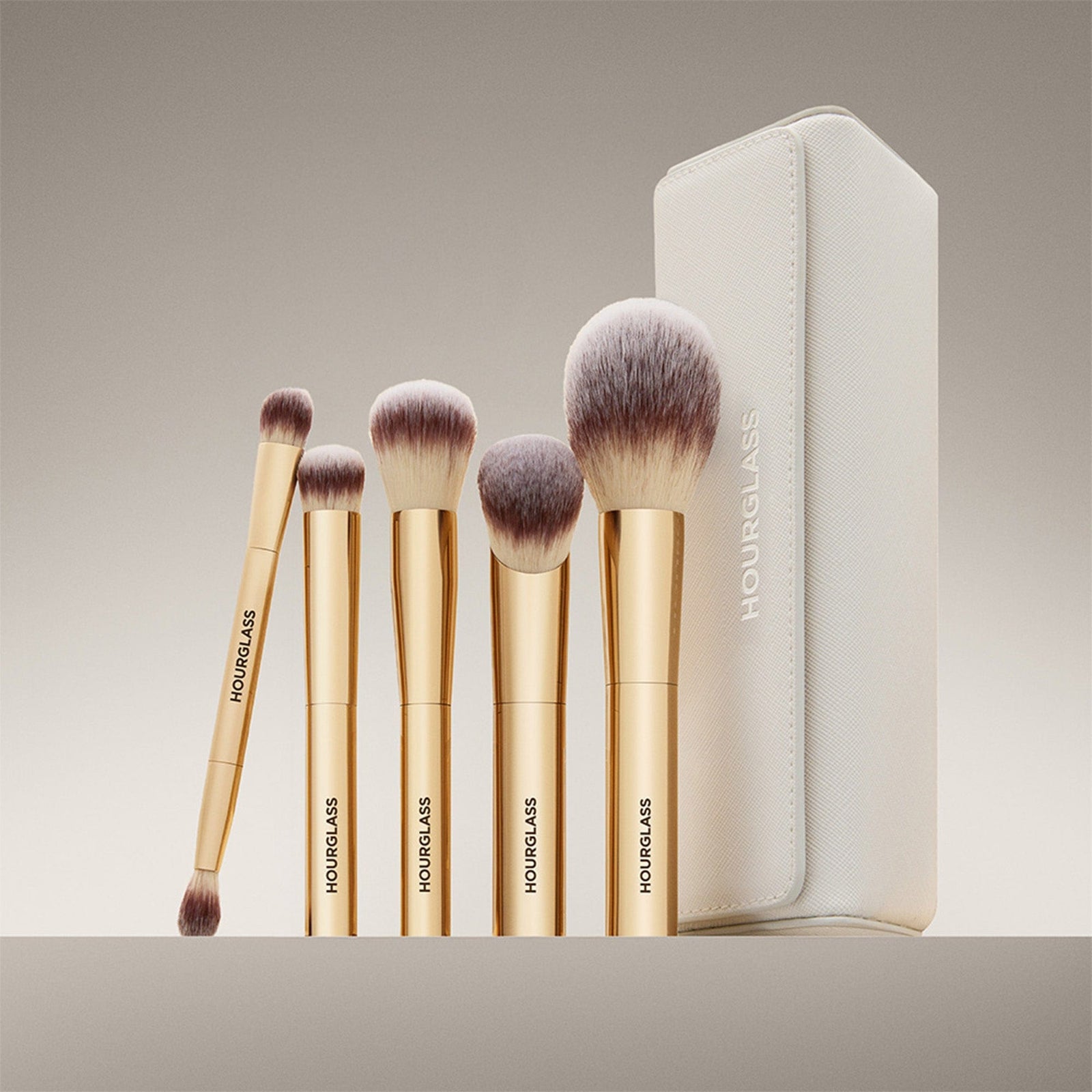 HOURGLASS メイクブラシセット ゴールド Hourglass Face & Eye Travel Brush Set
