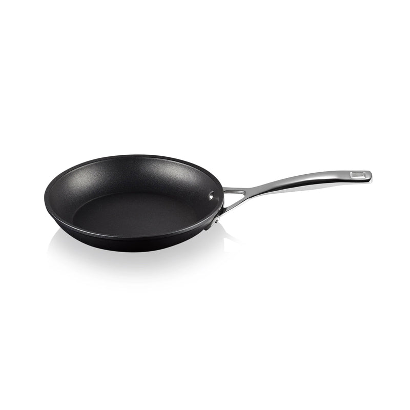 Le Creuset Toughened Non-Stick Shallow Frying Pan