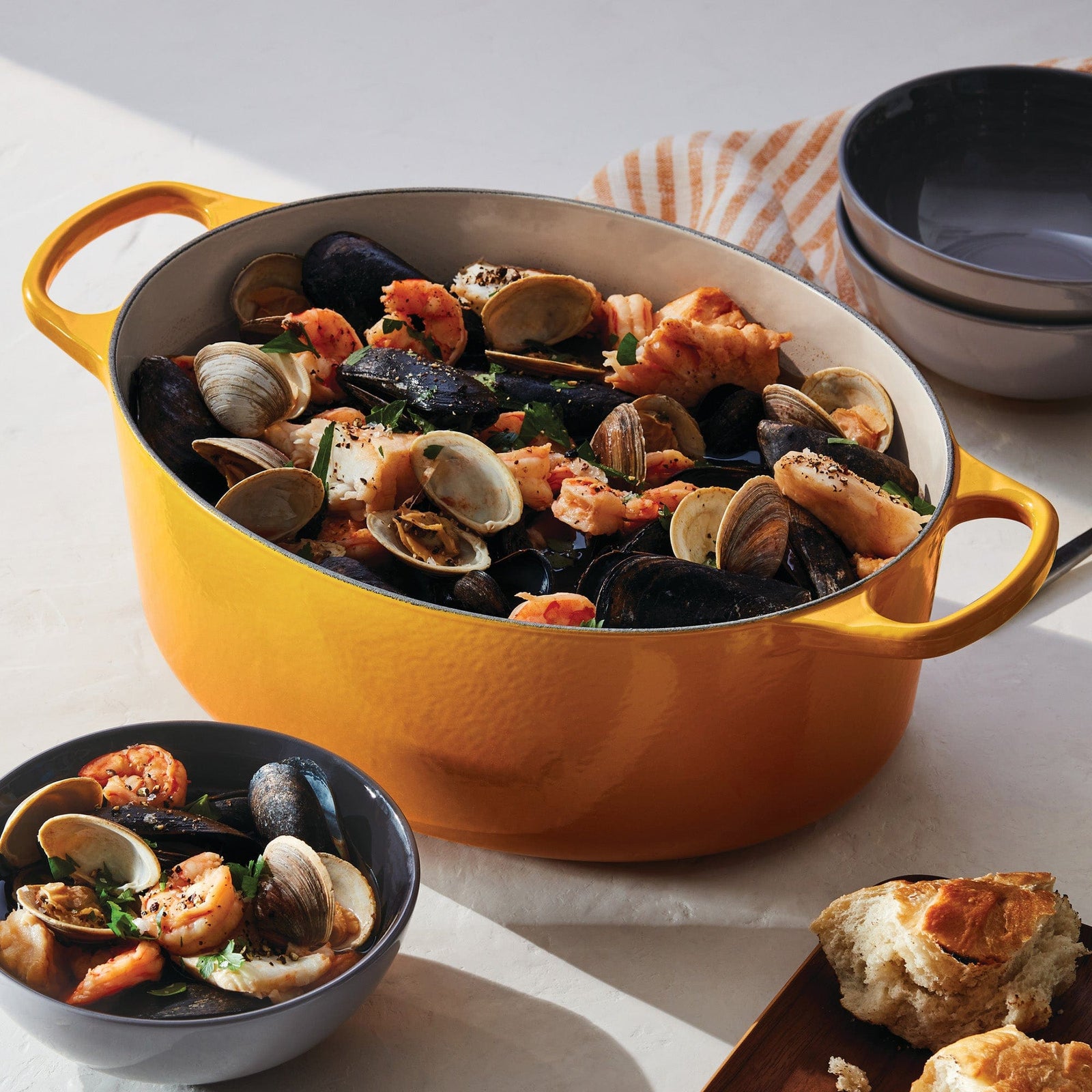 Le Creuset Signature Cast Iron Oval Casserole 27cm In Nectar