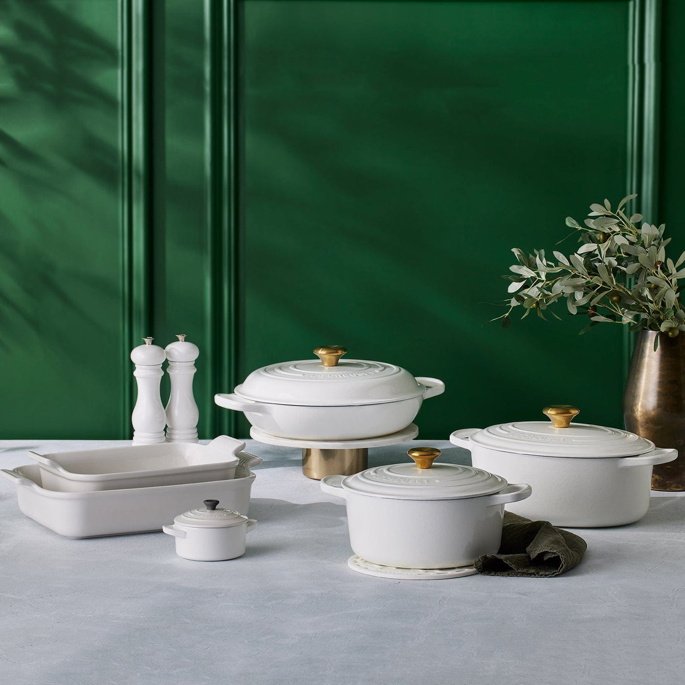Le Creuset ホワイト 26cm 両手鍋 Le Creuset Signature Cast Iron Shallow Casserole 26cm White