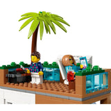 LEGO® City Apartment Building