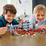 LEGO® Spider-Man Attack on the Spider Lair