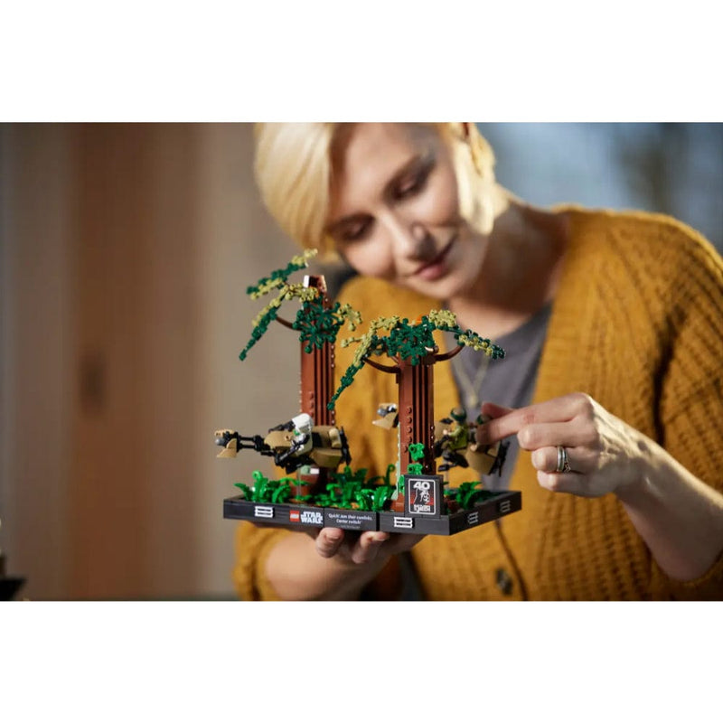 LEGO® Star Wars™ Endor™ Speeder Chase Diorama