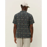 Les Deux Lukas AOP Tapestry SS Shirt In Dark Navy