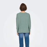 ONLY ONLAMALIO Knitted pullover in Green/Jadeite