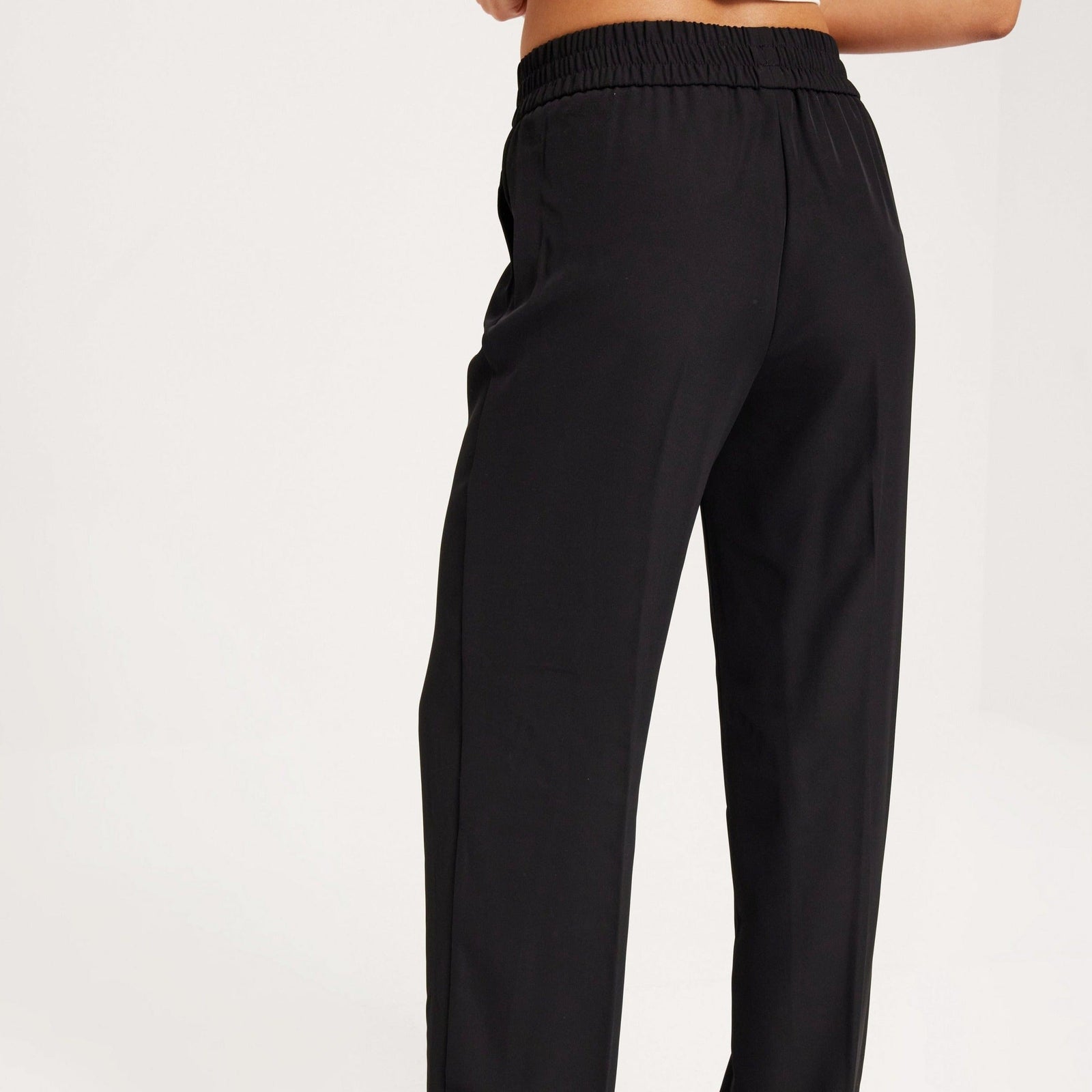 ONLY Onllucy Laura Mid Waist Wide Legs Pants in Black