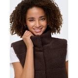 ONLY ONLSANDRA Teddy Gilet In Seal Brown