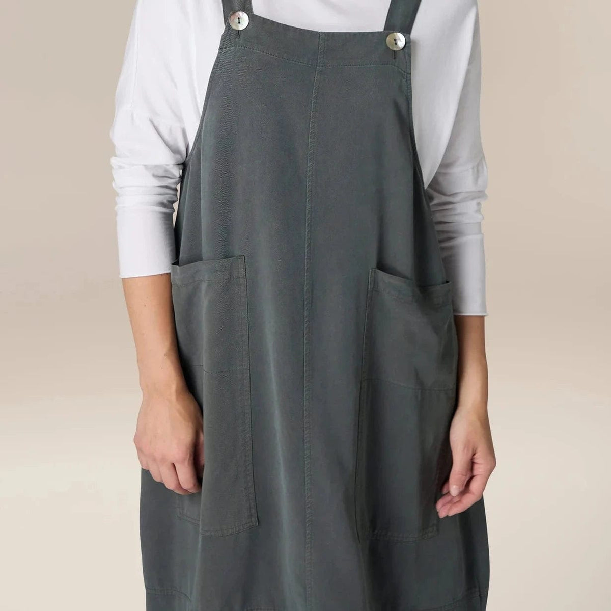 Sahara Fluid Twill Pinafore Dress In Smoke