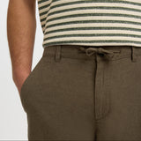 Selected Brody Linen Blend Shorts In Forest Night